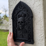 Gothic Window Skull & Roses Wall Decor