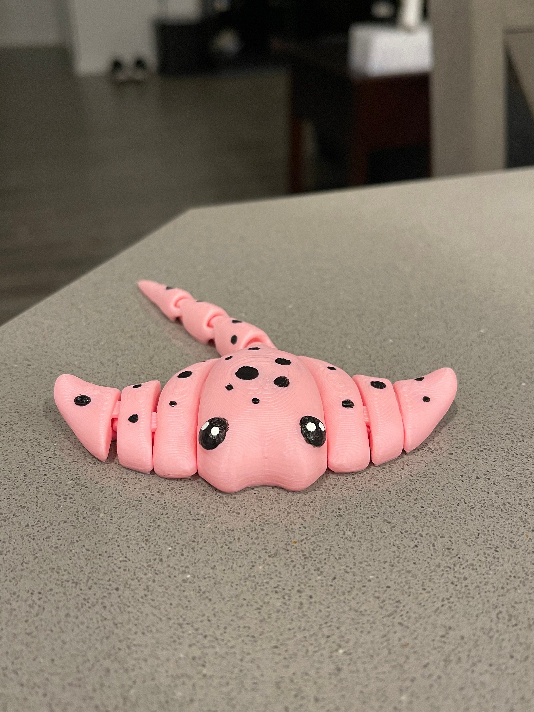 Baby Articulating Stingray 3D Printed Fidget Toy Desk Decor-Create Fantasy Crafts
