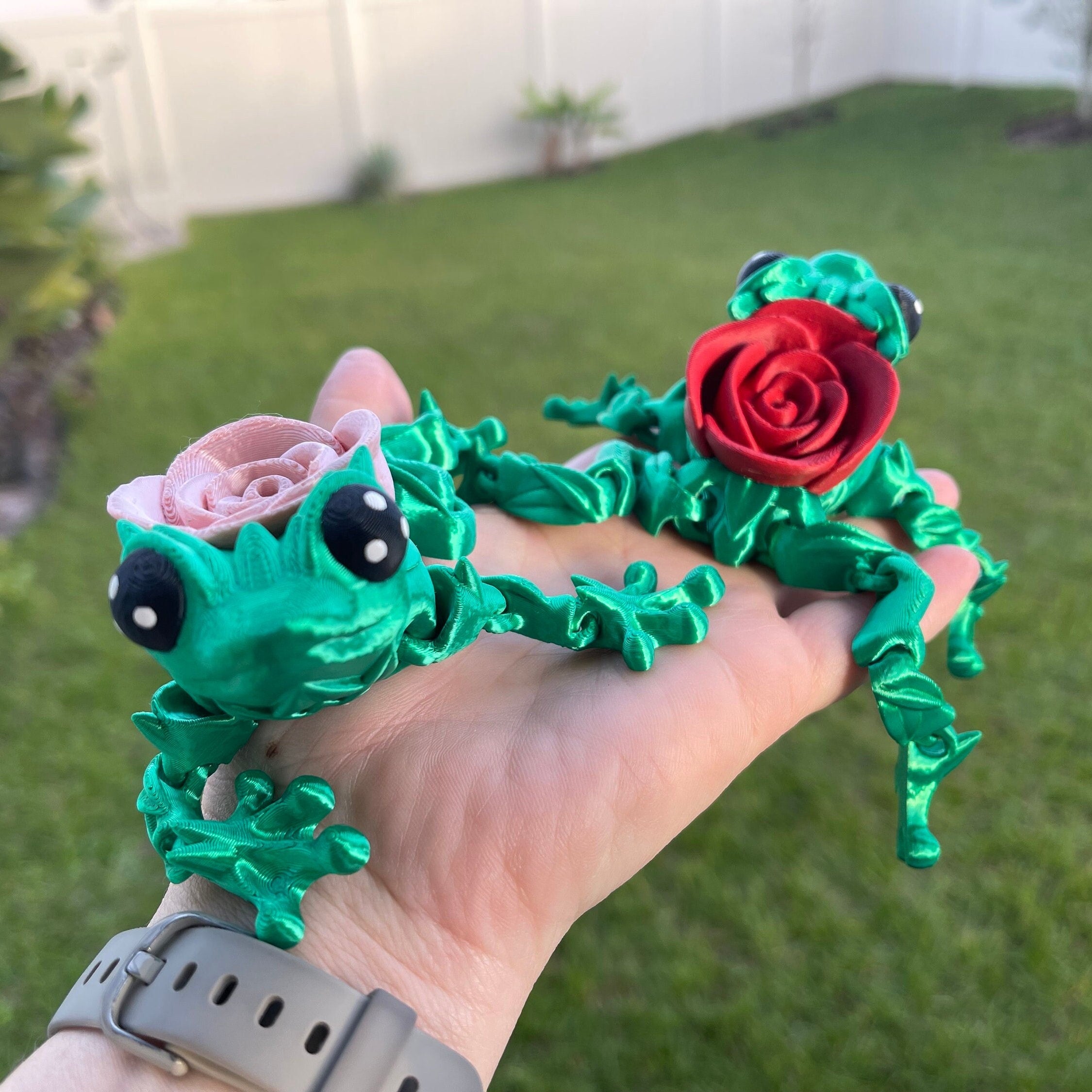 3D Printed Articulating Rose Frog-Create Fantasy Crafts