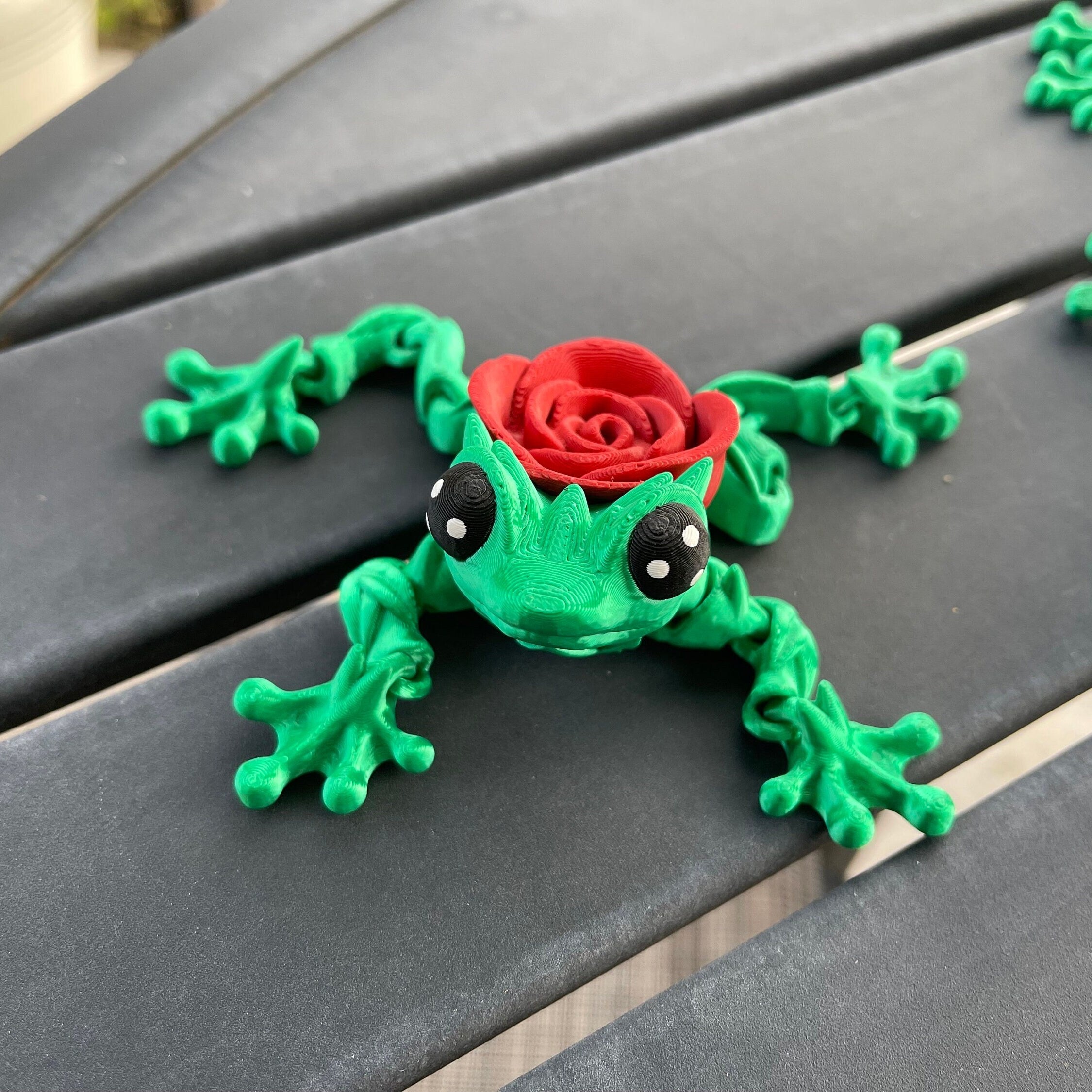 3D Printed Articulating Rose Frog-Create Fantasy Crafts