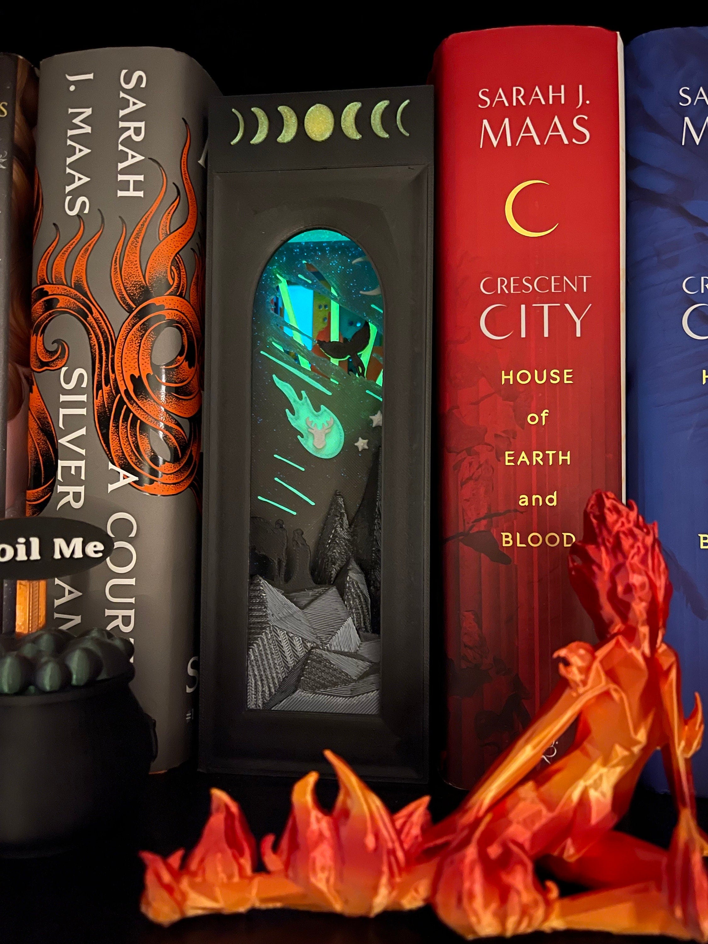 Crossover Light Up Book Nook USB UV 3D Printed Bookshelf Decor-Create Fantasy Crafts