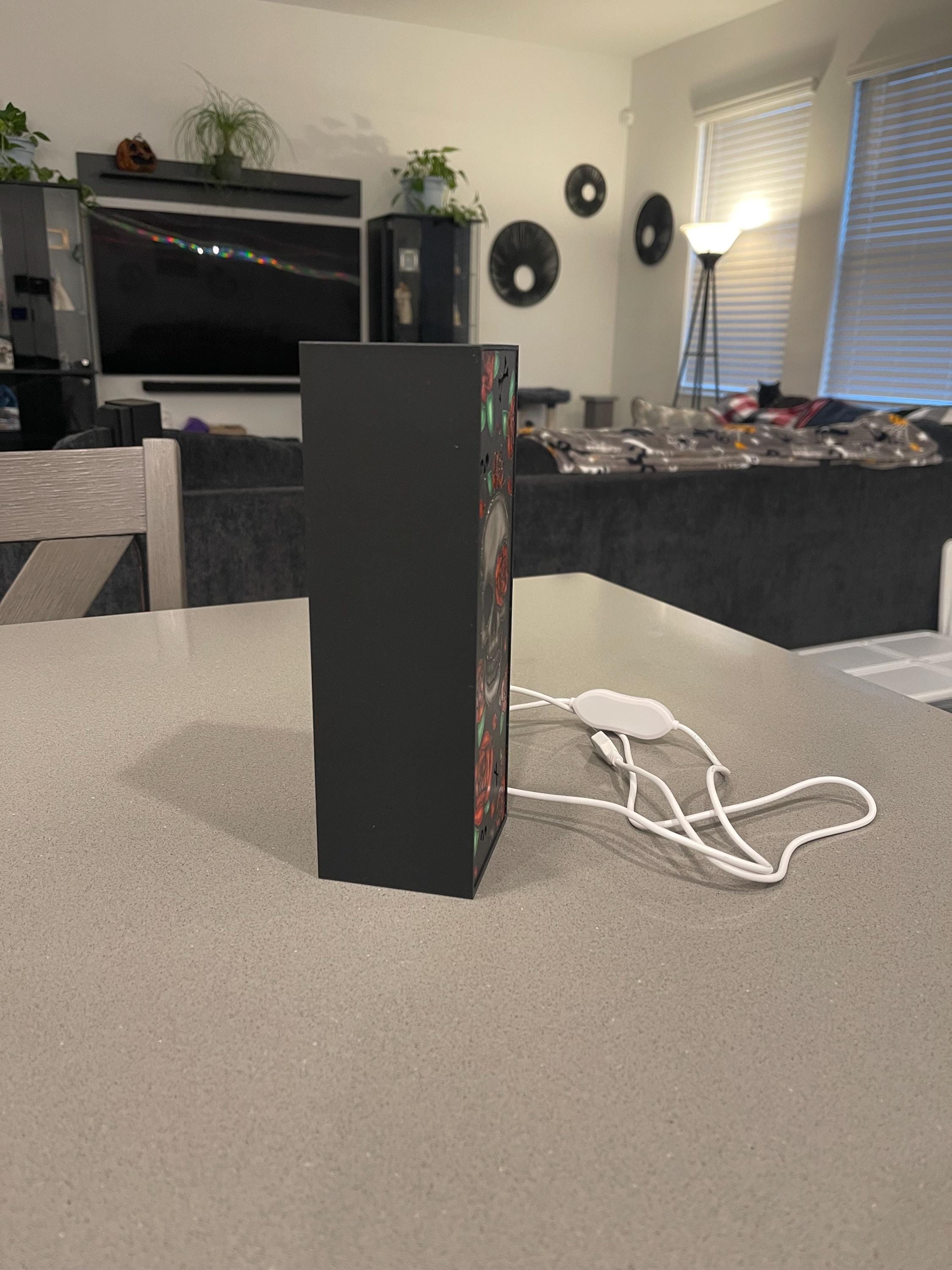 Skull Light Up Book Nook USB 3D Printed Bookshelf Decor-Create Fantasy Crafts