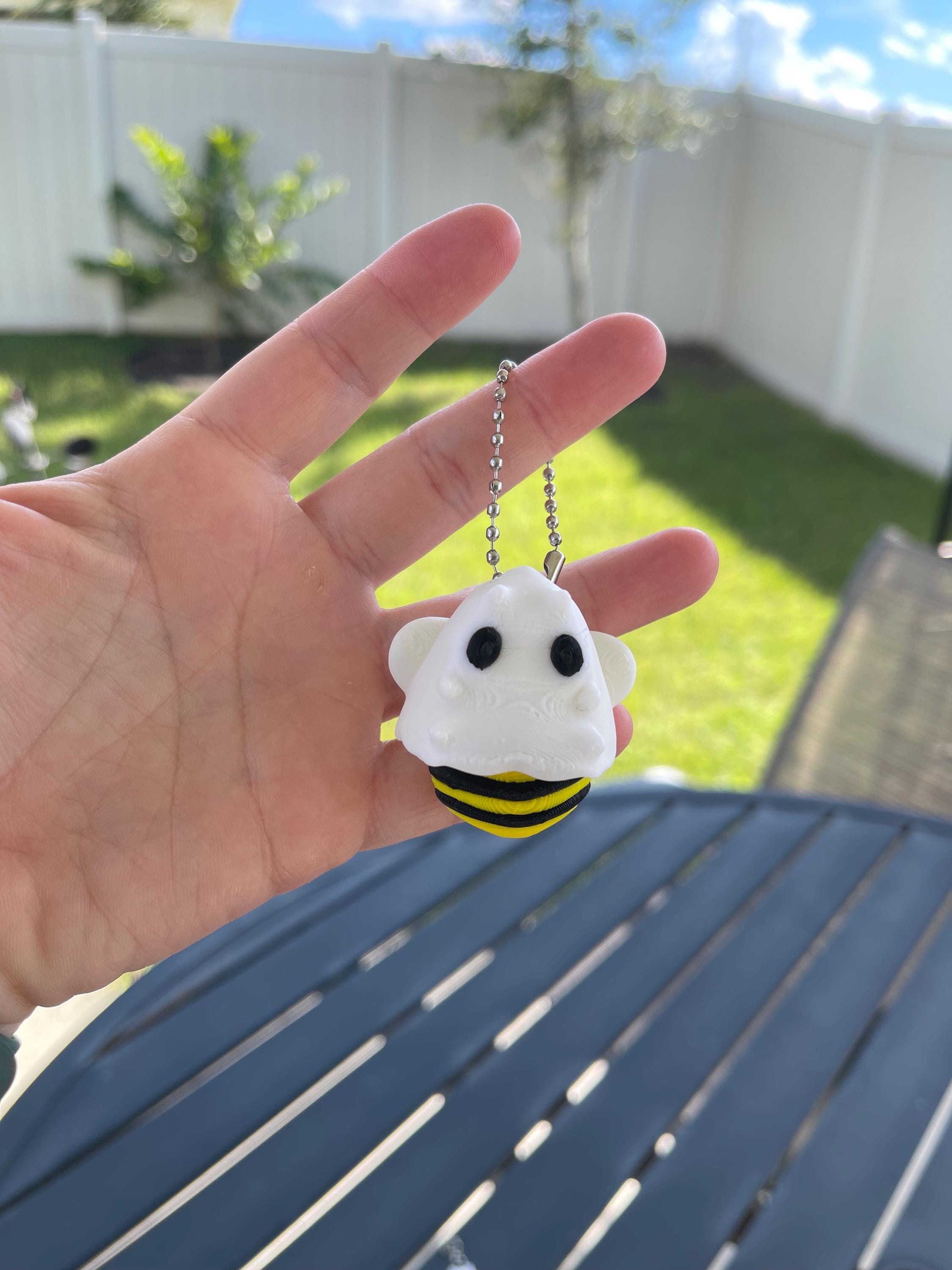 Cute Ghost BOO Bee 3D Print Keychain - Articulating-Create Fantasy Crafts
