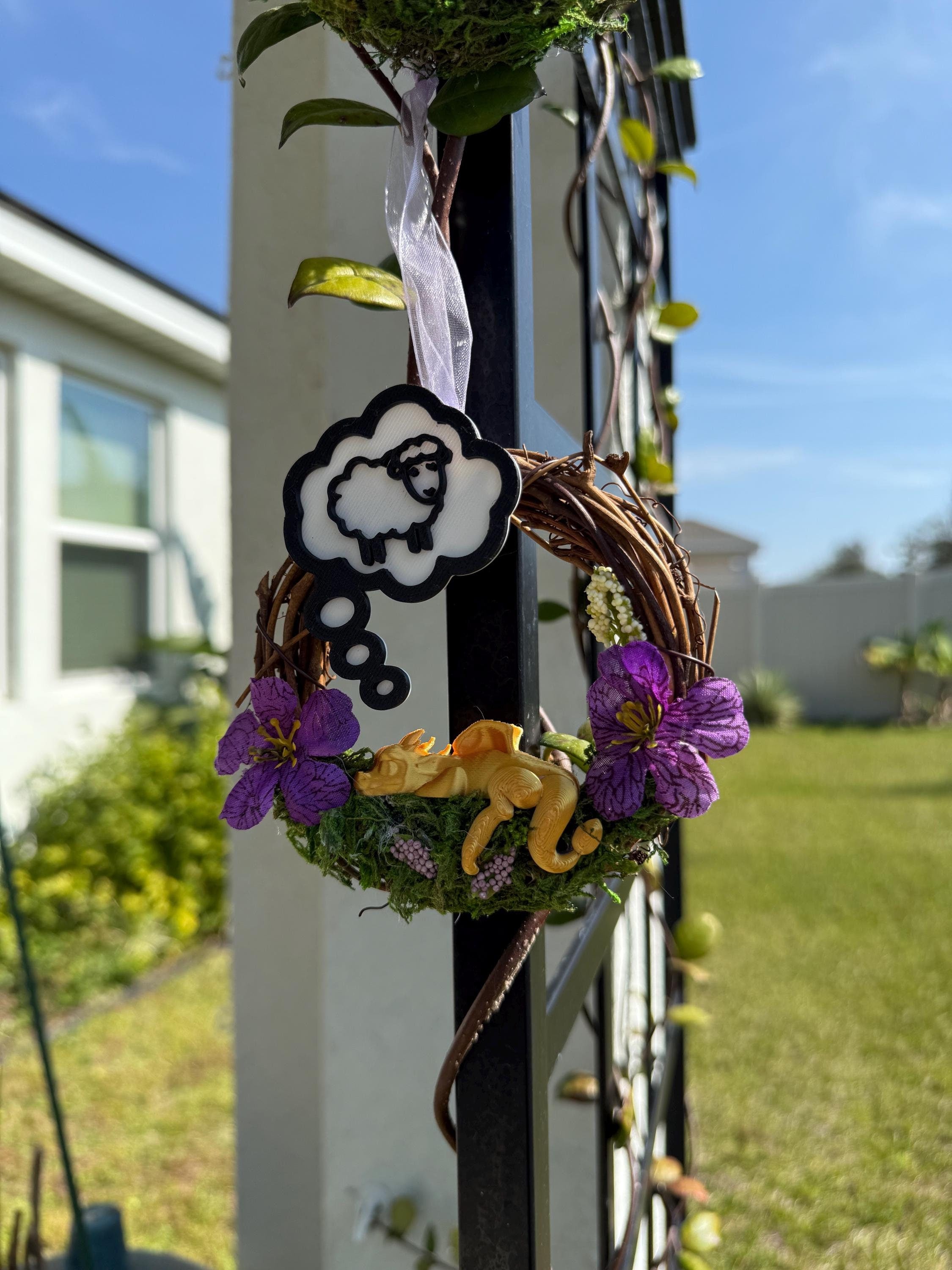 Sleeping Dragon Decorative Mini Wreaths - Customizable-Create Fantasy Crafts