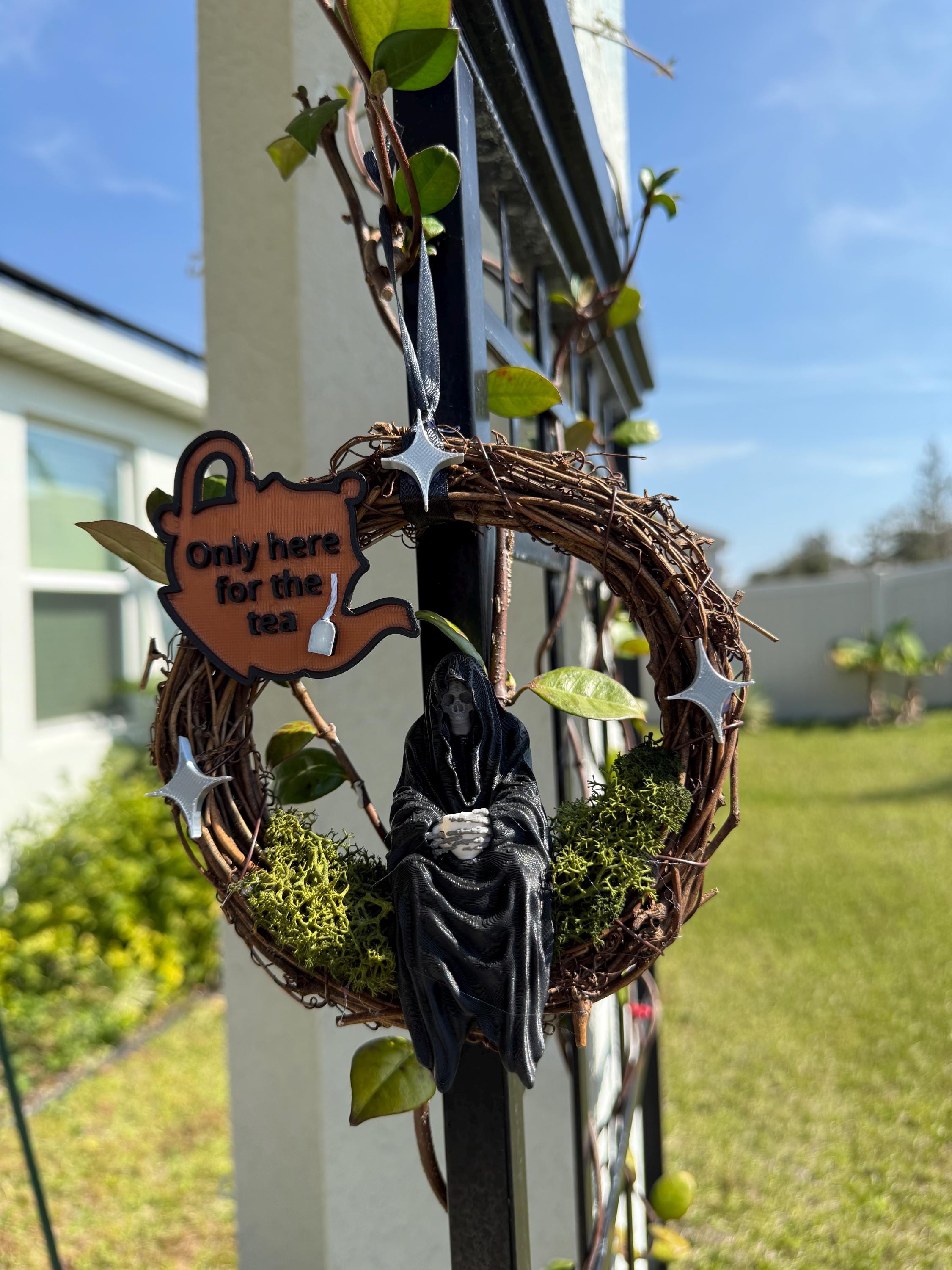 Reaper Drinking Tea - Decorative Mini Wreaths - Customizable-Create Fantasy Crafts