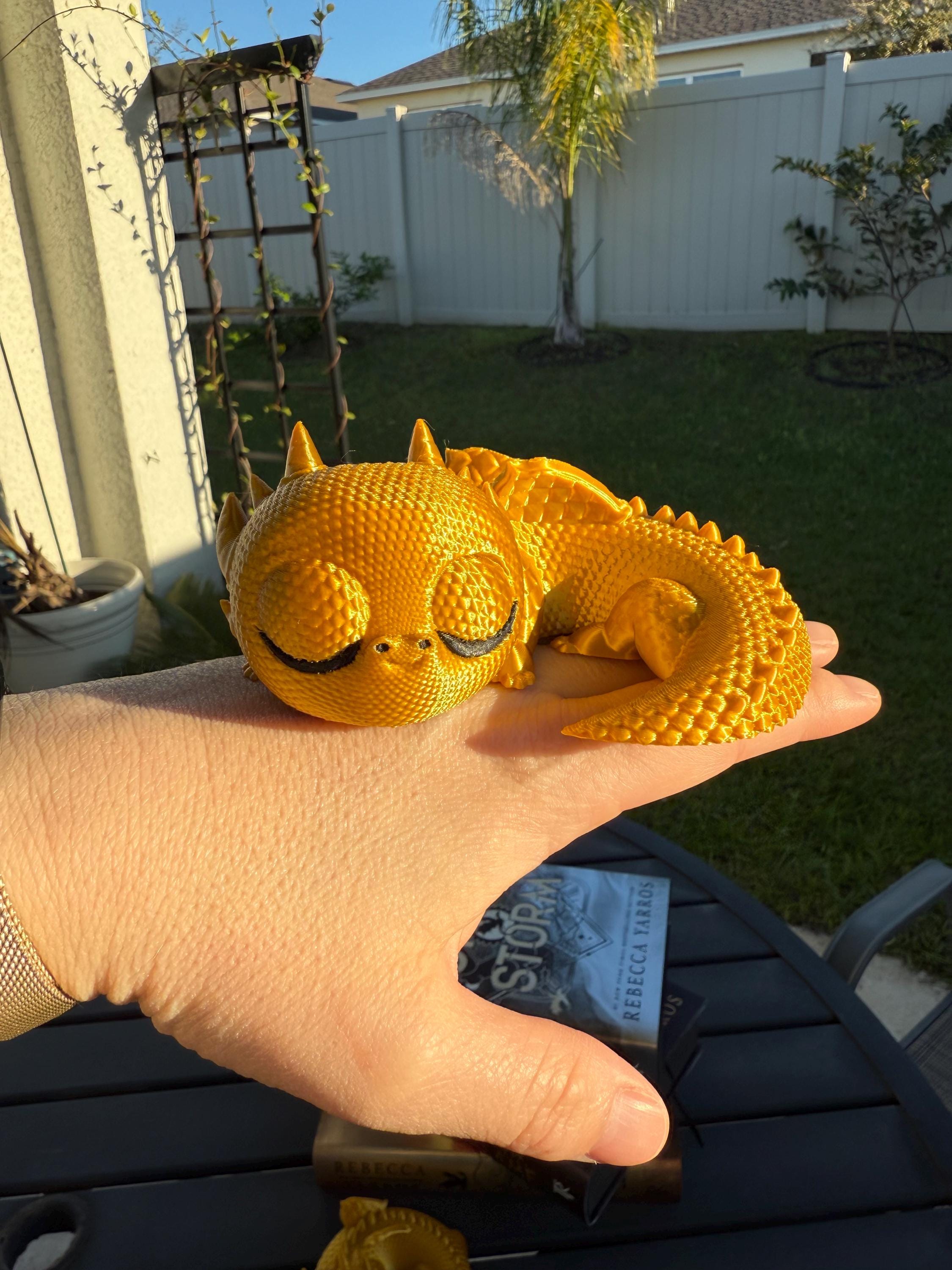 Little Sleepy Dragon Bookshelf Decor 3D Print Customizable-Create Fantasy Crafts