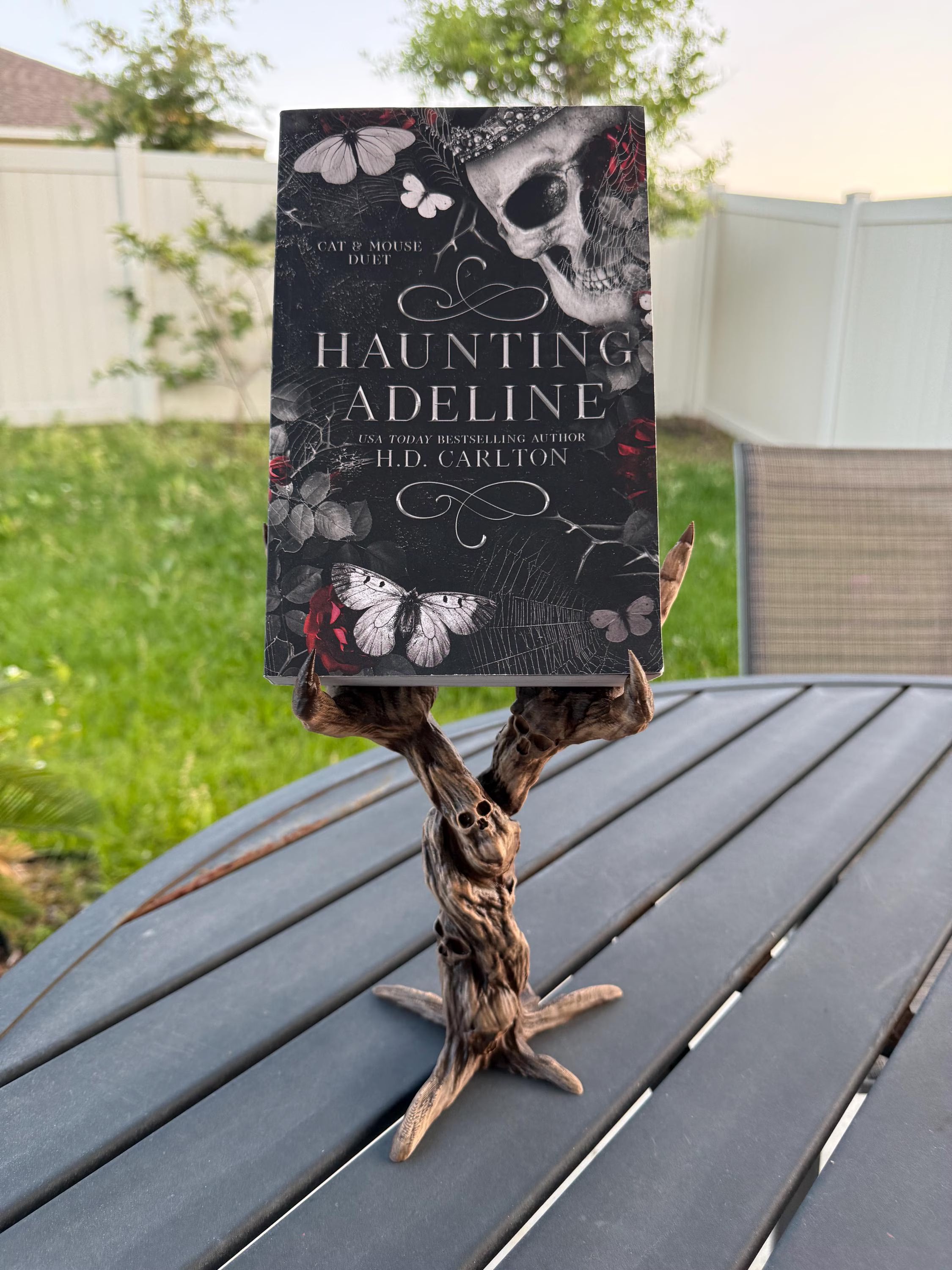 Hand Painted Book Holder | Create Fantasy Crafts