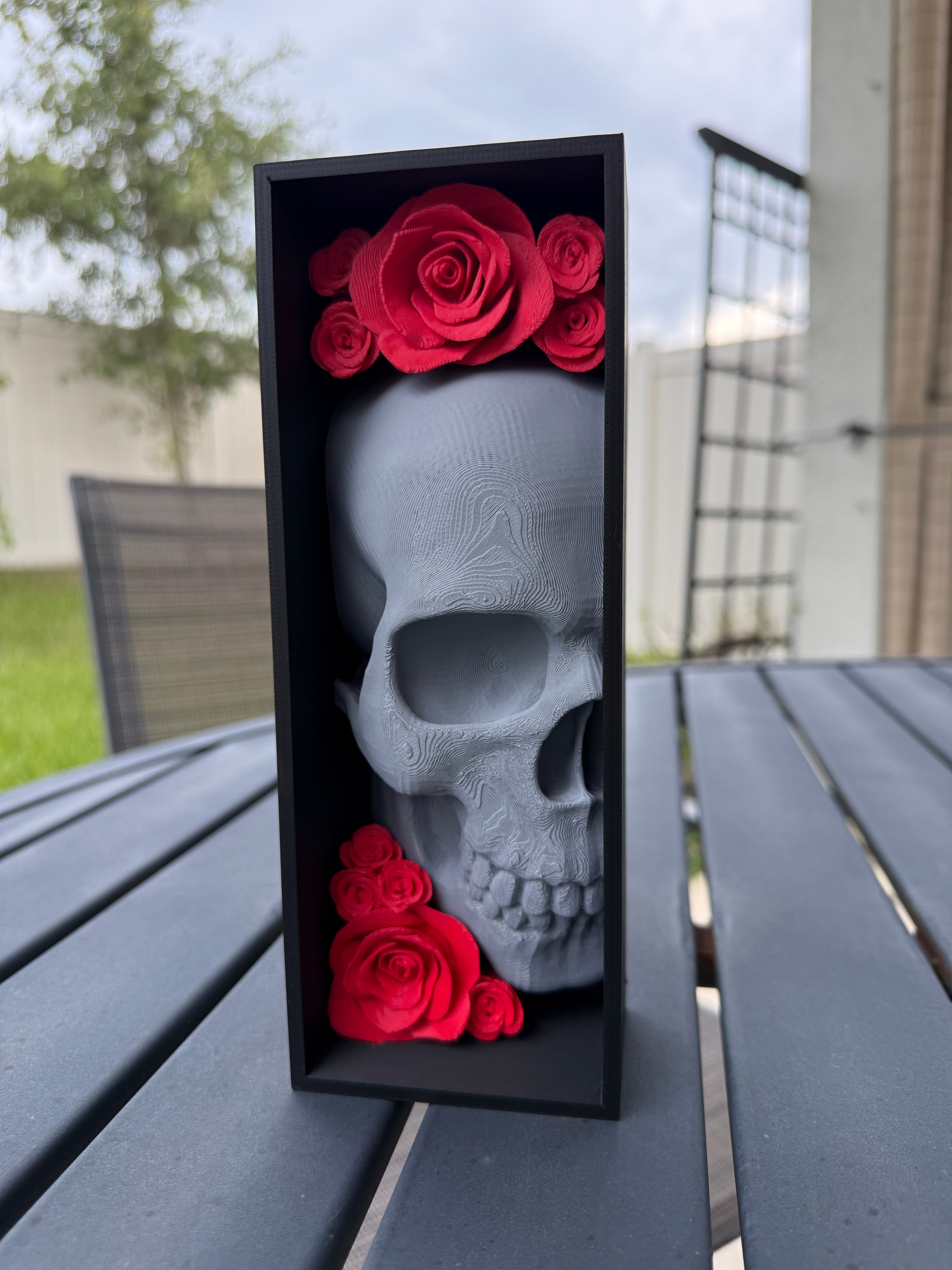 Skull Book Nook Book End Thin Version Bookshelf Decor-Create Fantasy Crafts