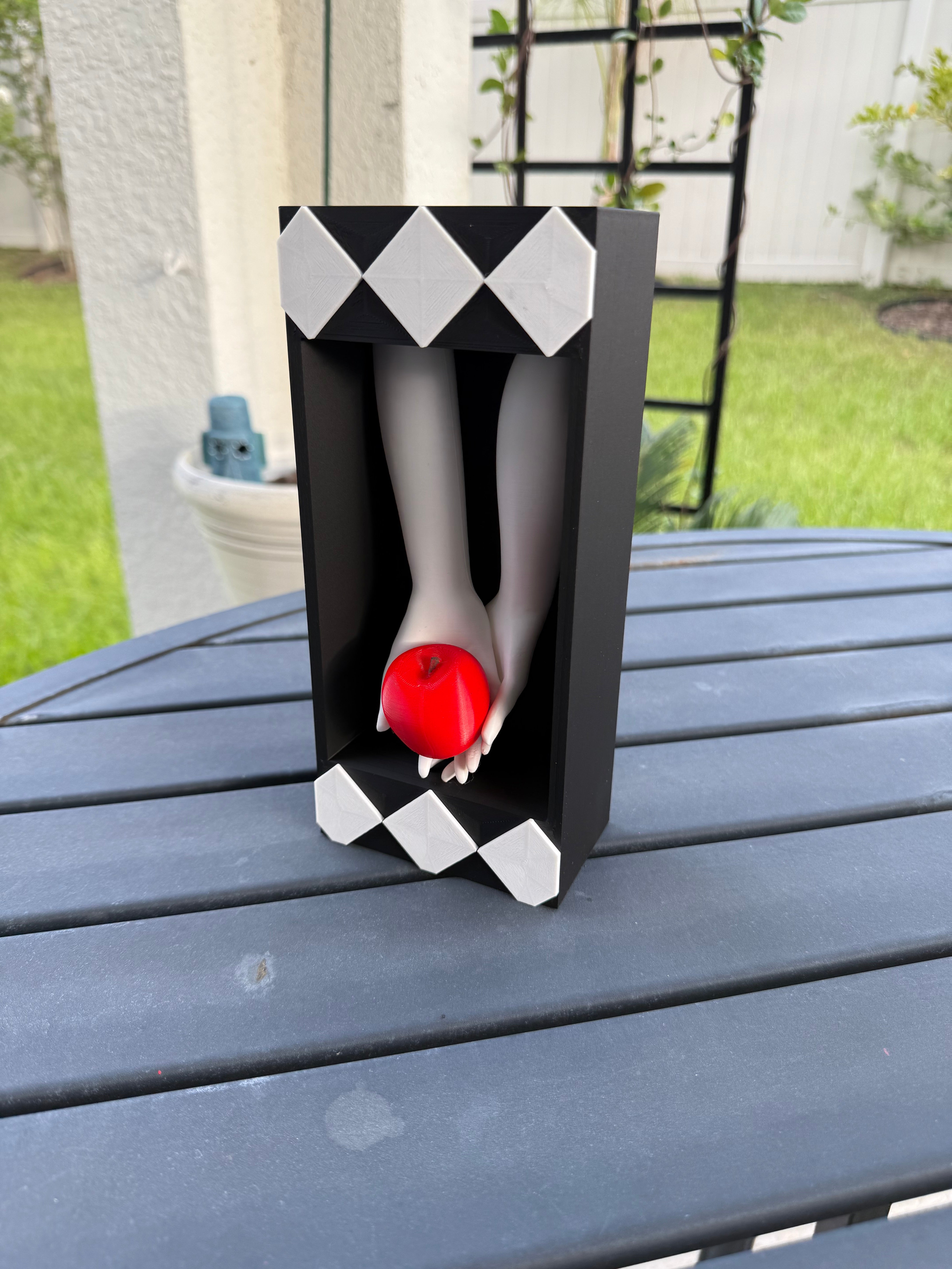 Holding Apple Book Nook-Create Fantasy Crafts