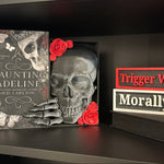Skull Book Nook | Bookshelf Decor | Dark Romance | Horror |-Create Fantasy Crafts