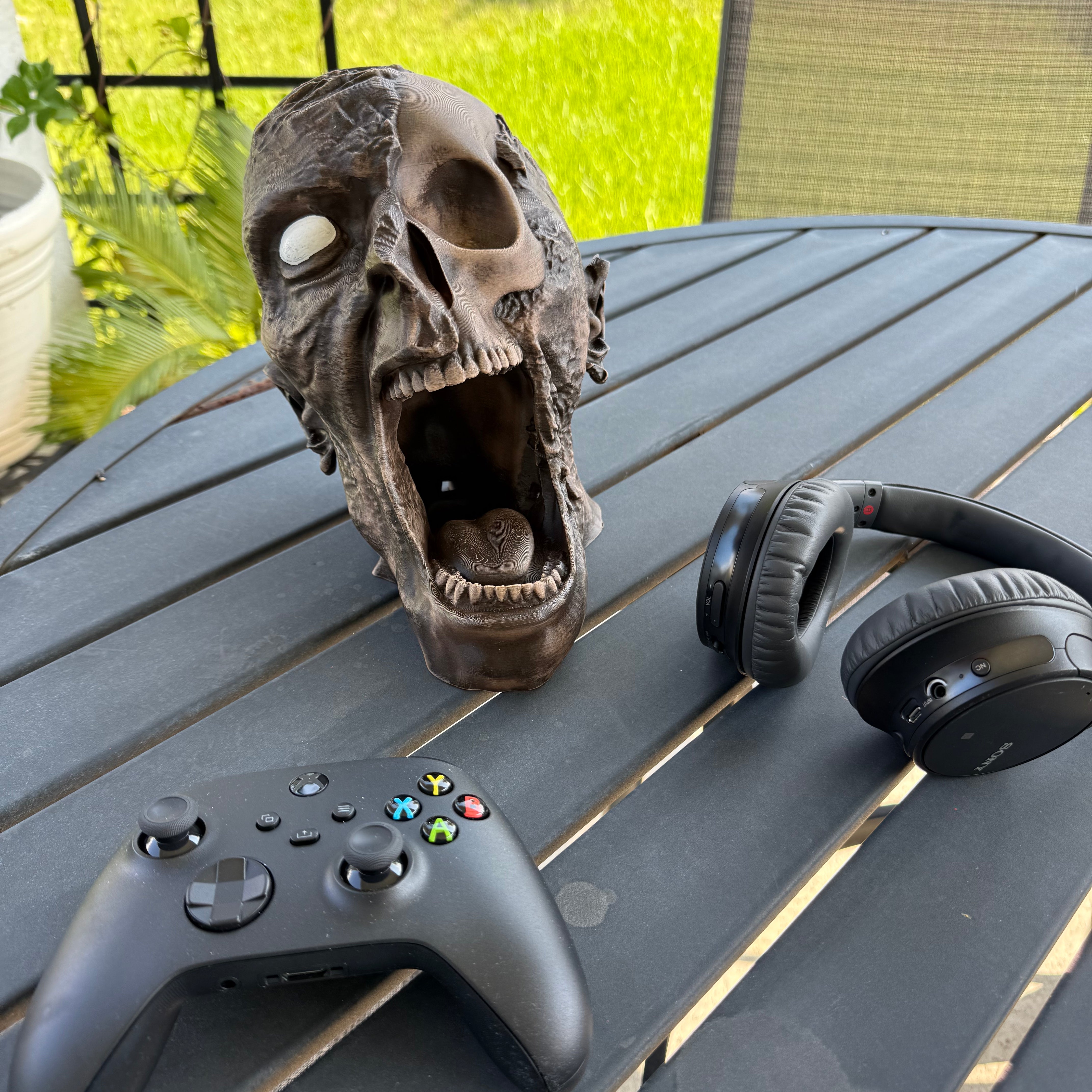 Zombie Headphone and Controller Holder | Horror | Desk Decor | Hand Painted |-Create Fantasy Crafts