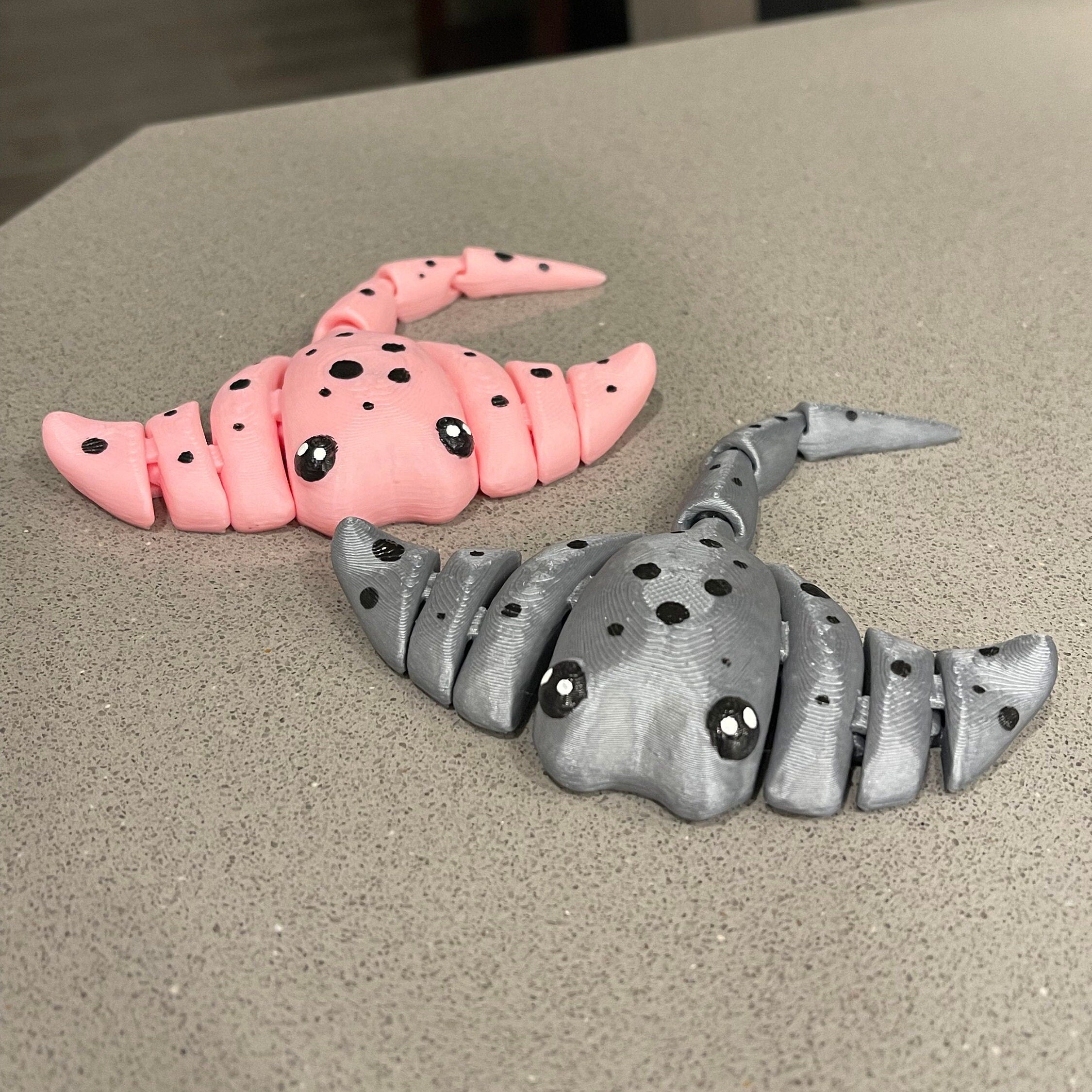 Baby Articulating Stingray 3D Printed Fidget Toy Desk Decor-Create Fantasy Crafts