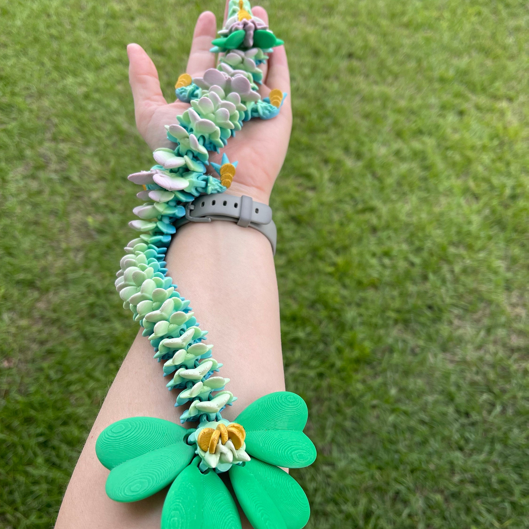 Four Leaf Clover Dragon 3D Printed Customizable Choose your own Color Bookshelf Decor Fidget Toy Gift Lucky Dragon-Create Fantasy Crafts