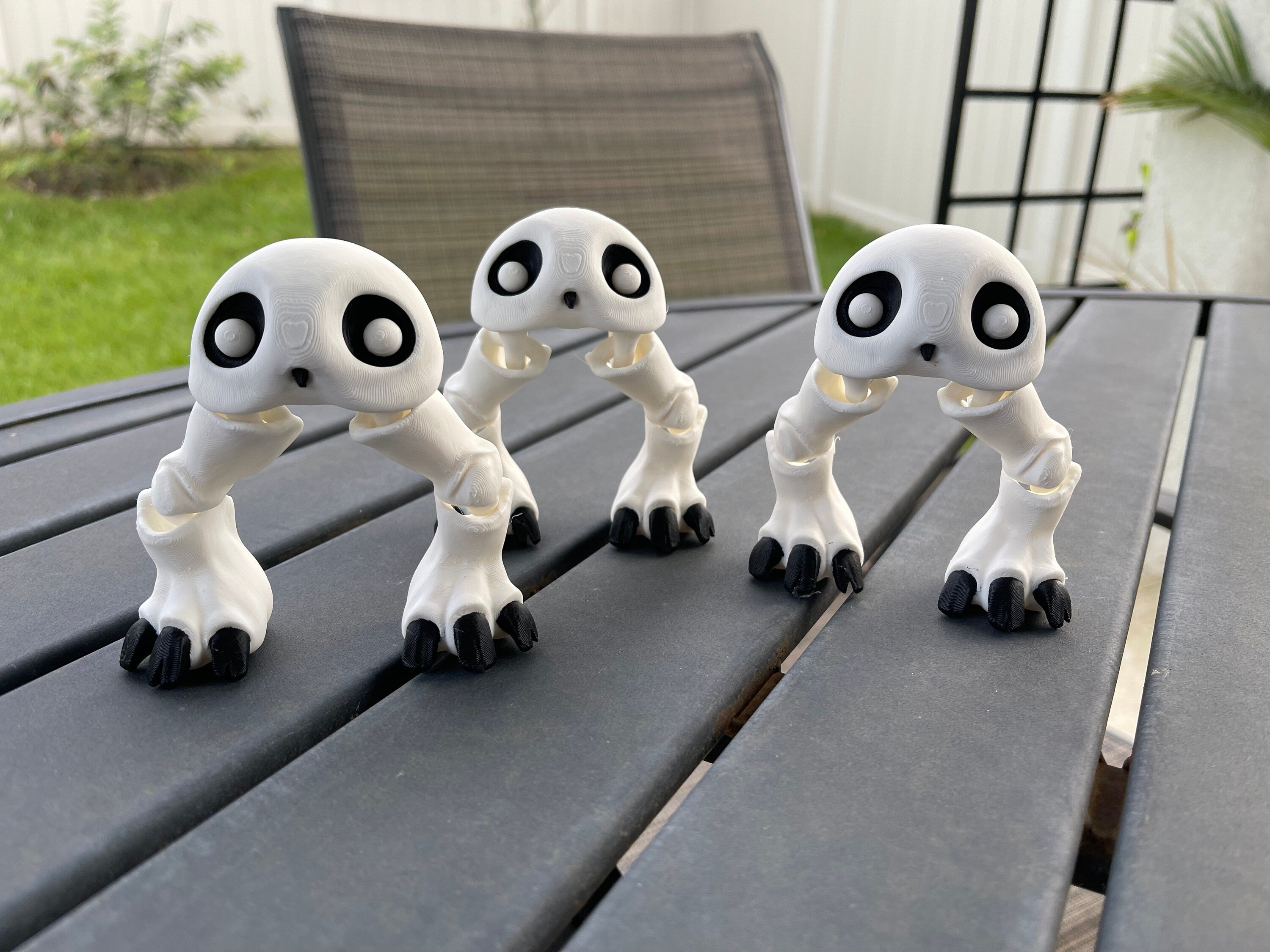 Fresno Nightcrawler Articulated 3D Printed Desk Horror Goth Decor Fidget Creepy Cute Cryptid-Create Fantasy Crafts