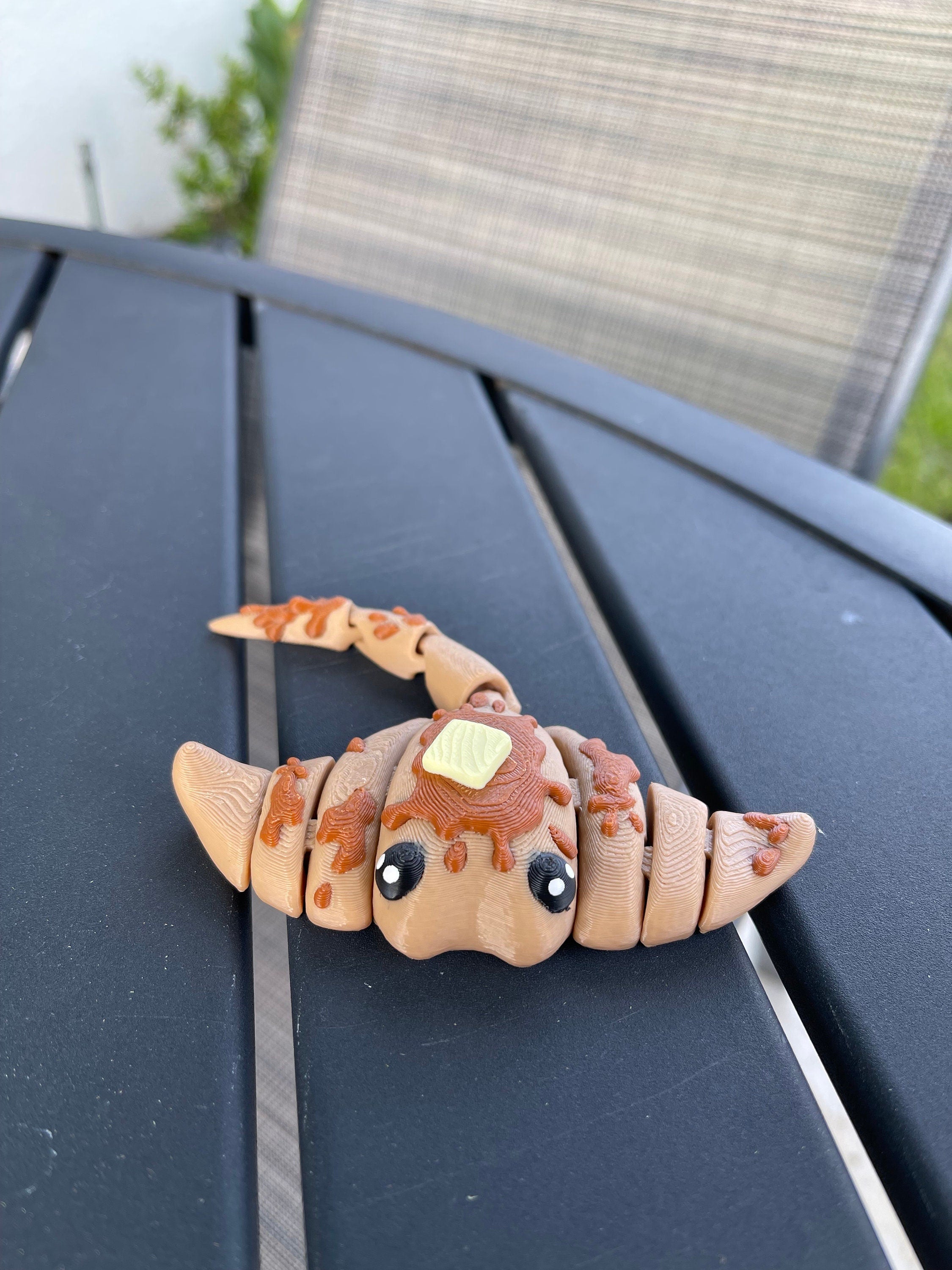 Flappy Jacks Articulating Stingray 3D Printed Fidget Toy Desk Decor-Create Fantasy Crafts
