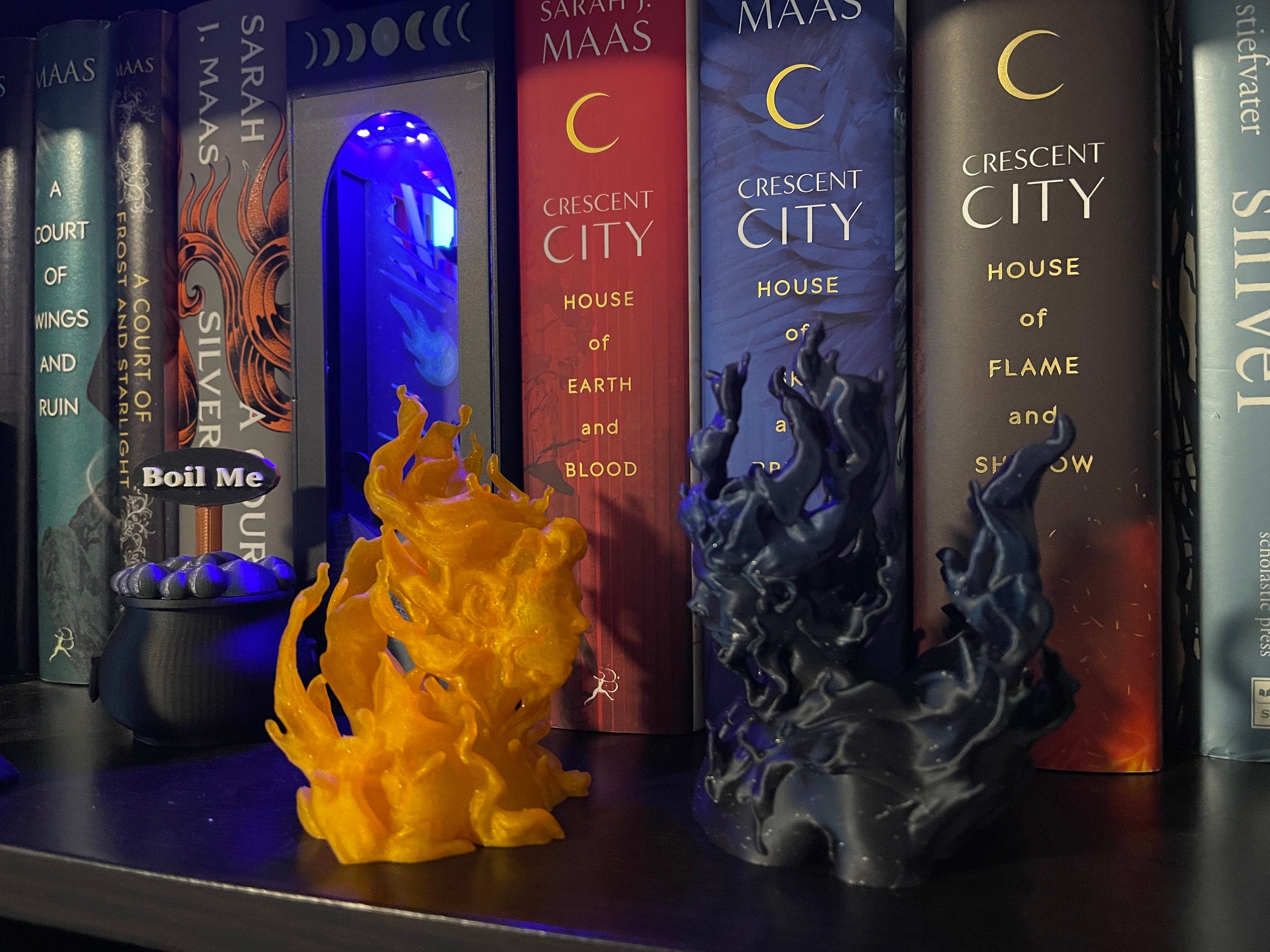 Day & Night Bookshelf Decor 3D Print-Create Fantasy Crafts