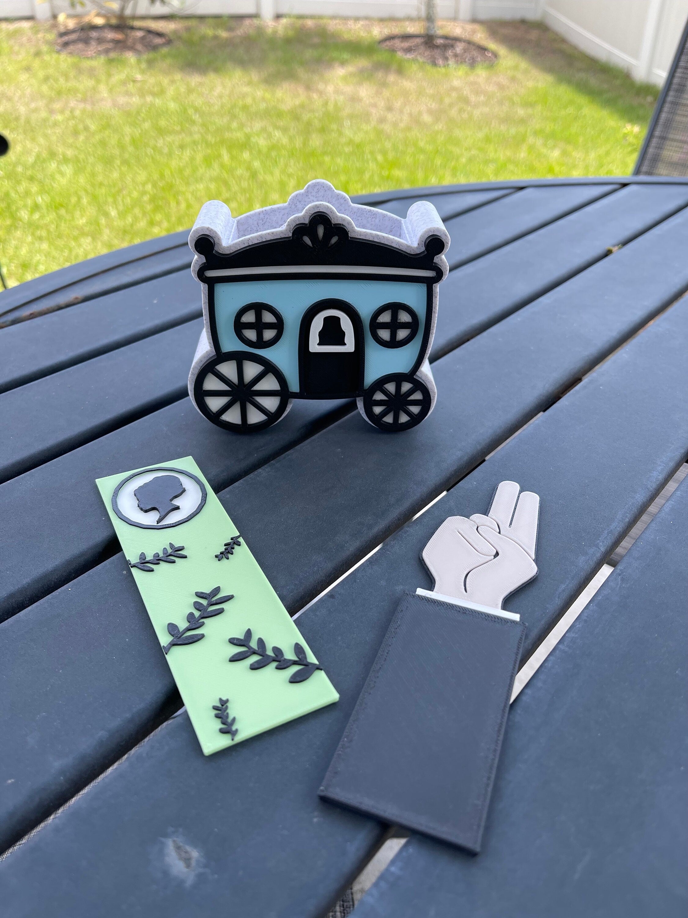 Carriage Shaped Book Mark Holder 3D Print Customizable Choose Color-Create Fantasy Crafts