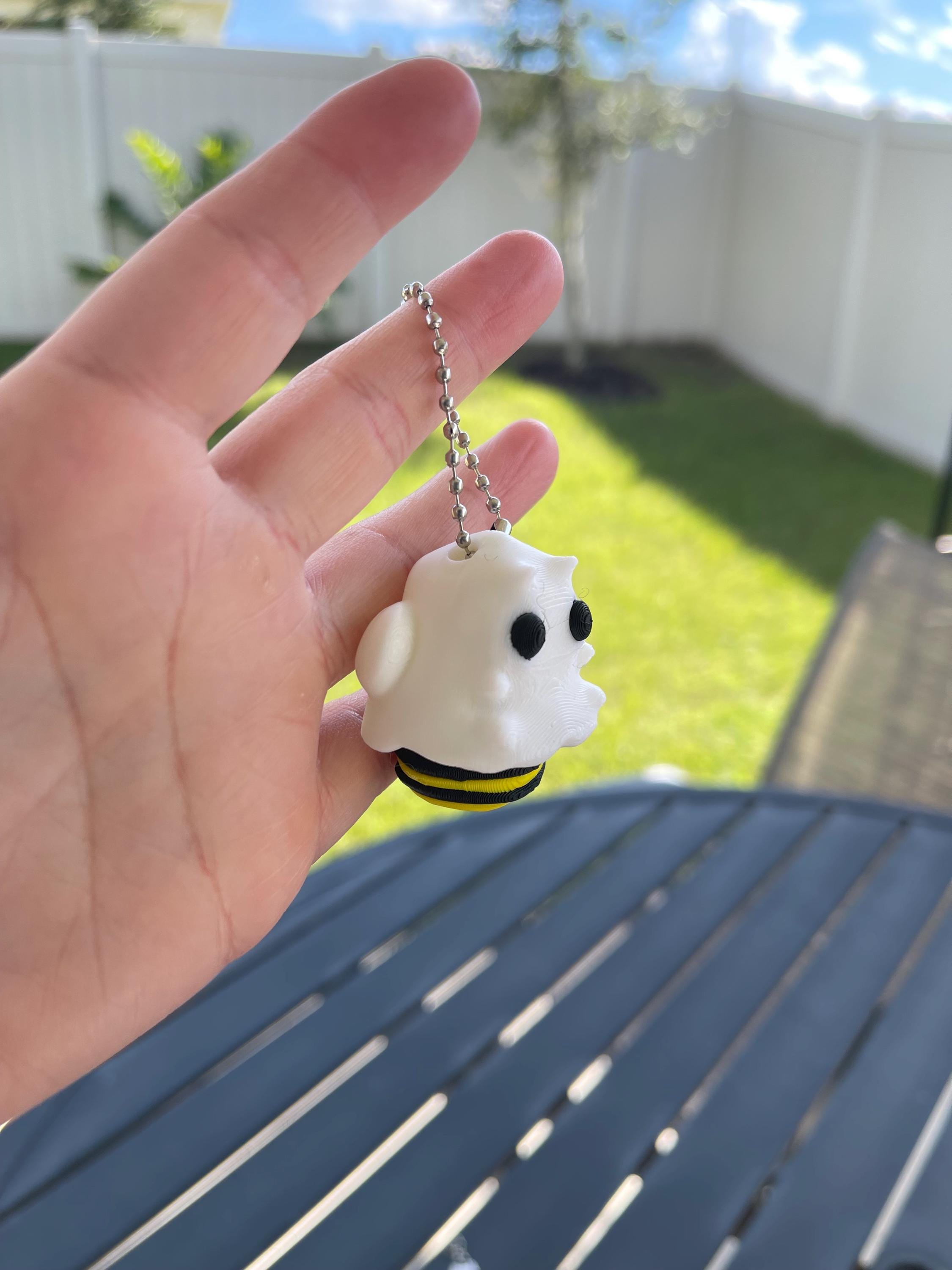Cute Ghost BOO Bee 3D Print Keychain - Articulating-Create Fantasy Crafts