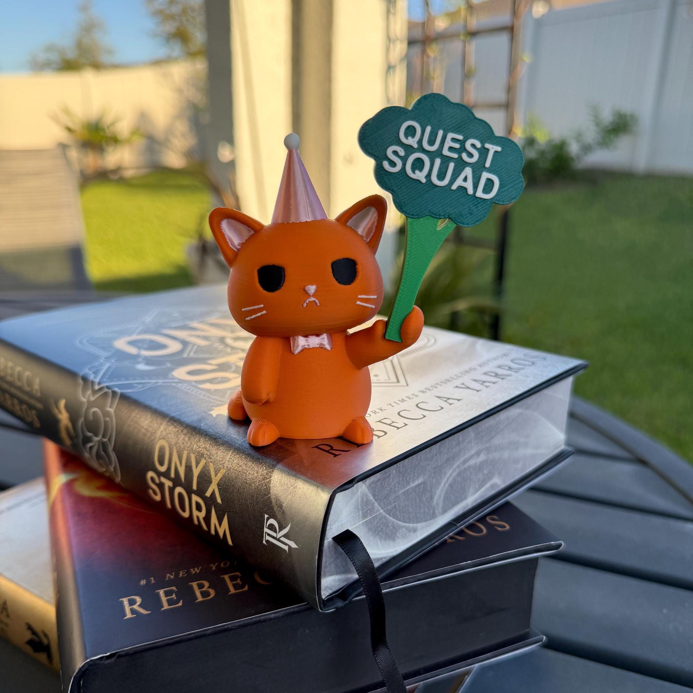 Cute Cat holding Broccoli 3D printed figurine Home Decor Bookshelf Decor-Create Fantasy Crafts