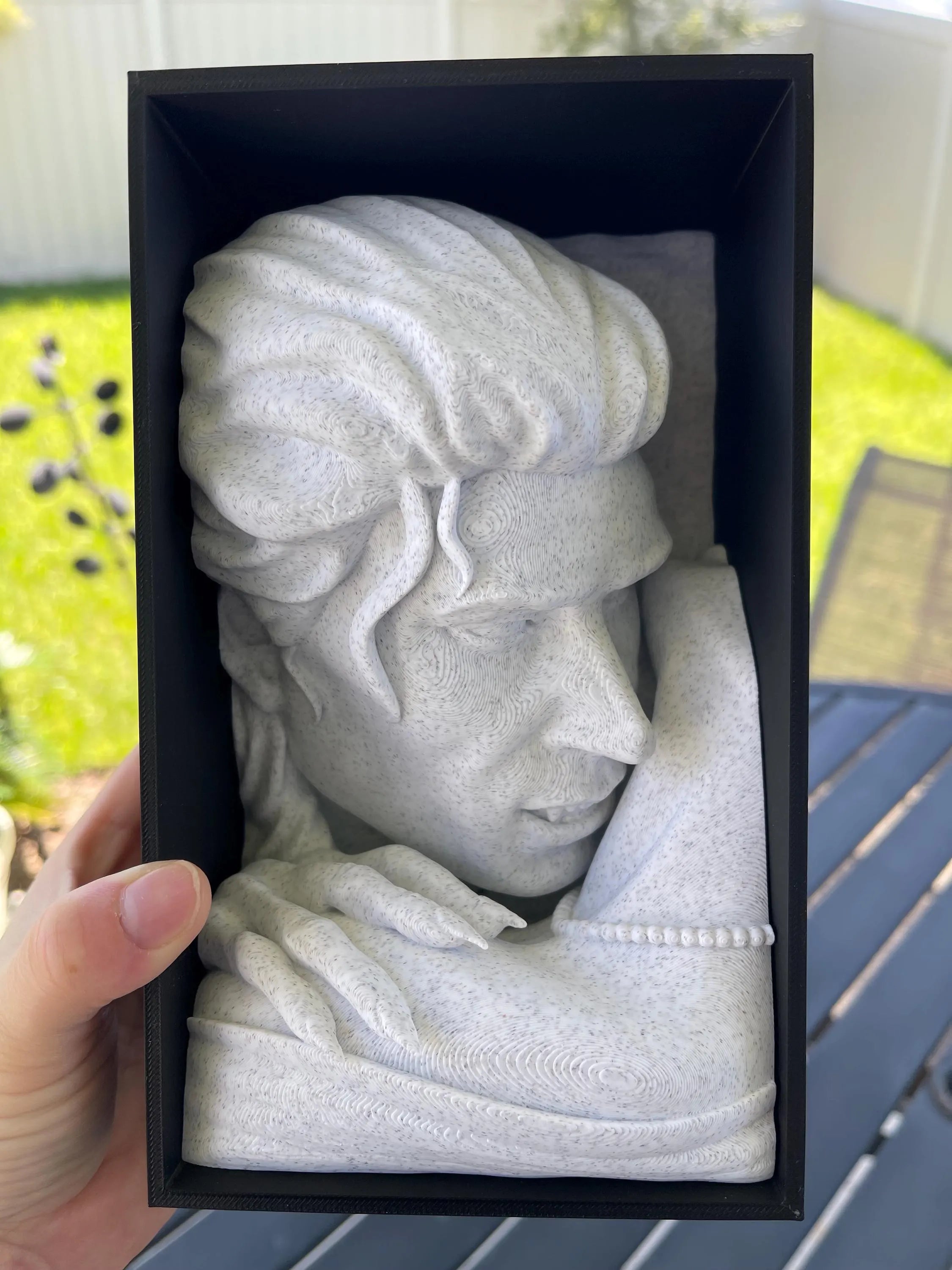 Vampire Book Nook -Create Fantasy Crafts